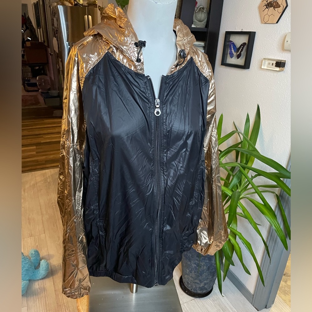 Gold and black windbreaker